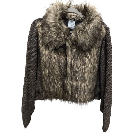 Kate Landry Jackets & Blazers - Kate Landry Faux Fur Collar Cropped Cape Knit Sleeves Gray Size M Acrylic & Wool
